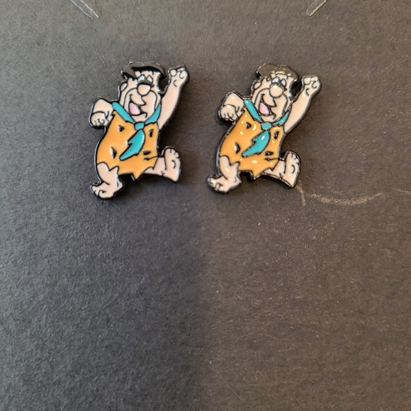 Fred studs earrings - Picture 7 of 7